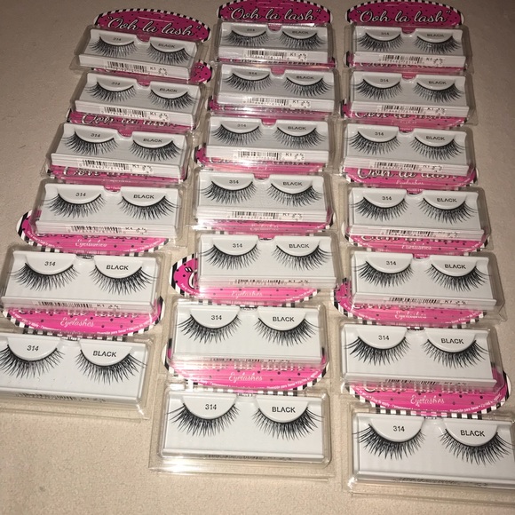 Box of eyelashes!!!! - Picture 3 of 3